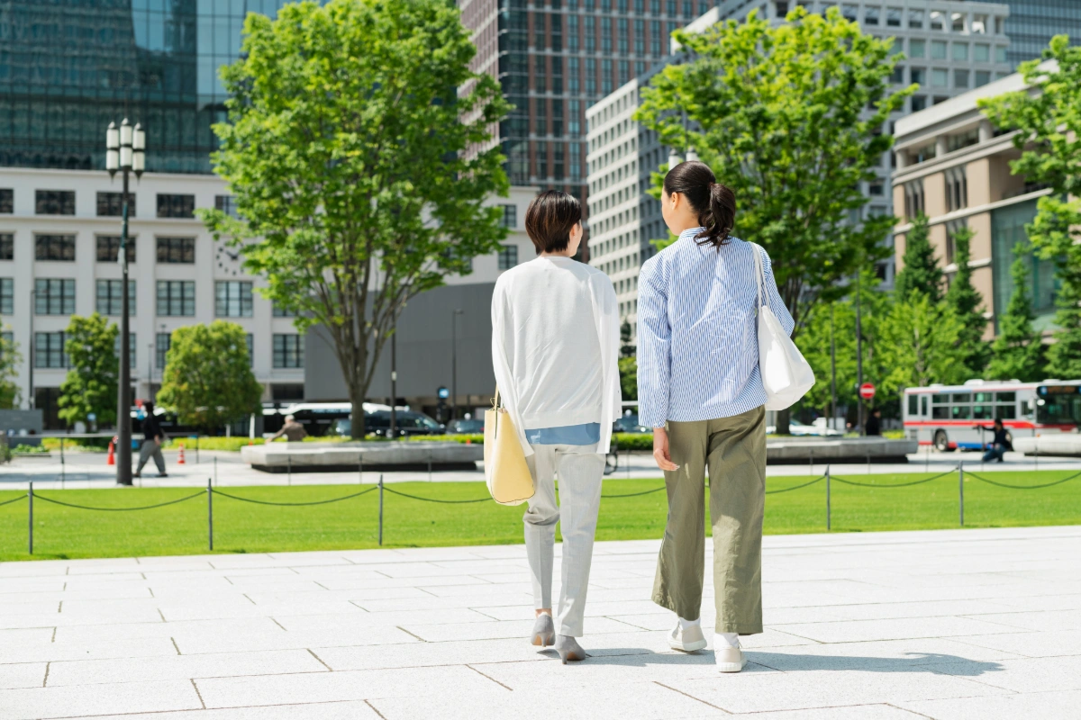 確定拠出年金は中途解約できる？